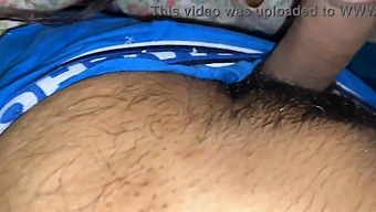 Indian Aunty Gets A Sloppy Blowjob In Homemade Video