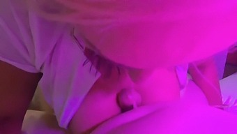 Aya Ali, Egy Huncut Nővér, Orális Szexszel Kezeli Orlando Magánügyét, És Arcképet Kap