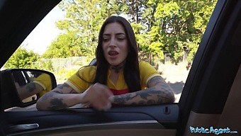 Public Agent’s Hardcore Scene With A Pizza Delivery Girl In The Restaurant Bathroom